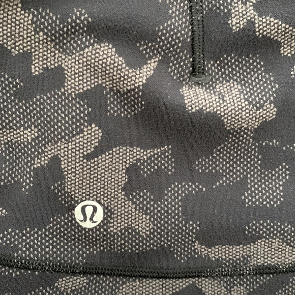 Lululemon Runderful Long-sleeve - size 4 - Picture 6 of 6